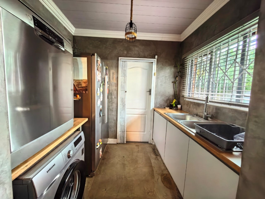 5 Bedroom Property for Sale in Vaalpark Free State